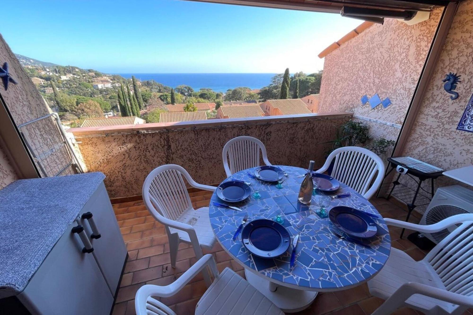 Duplex In Pramousquier - Sea View Apartman Le Lavandou Kültér fotó