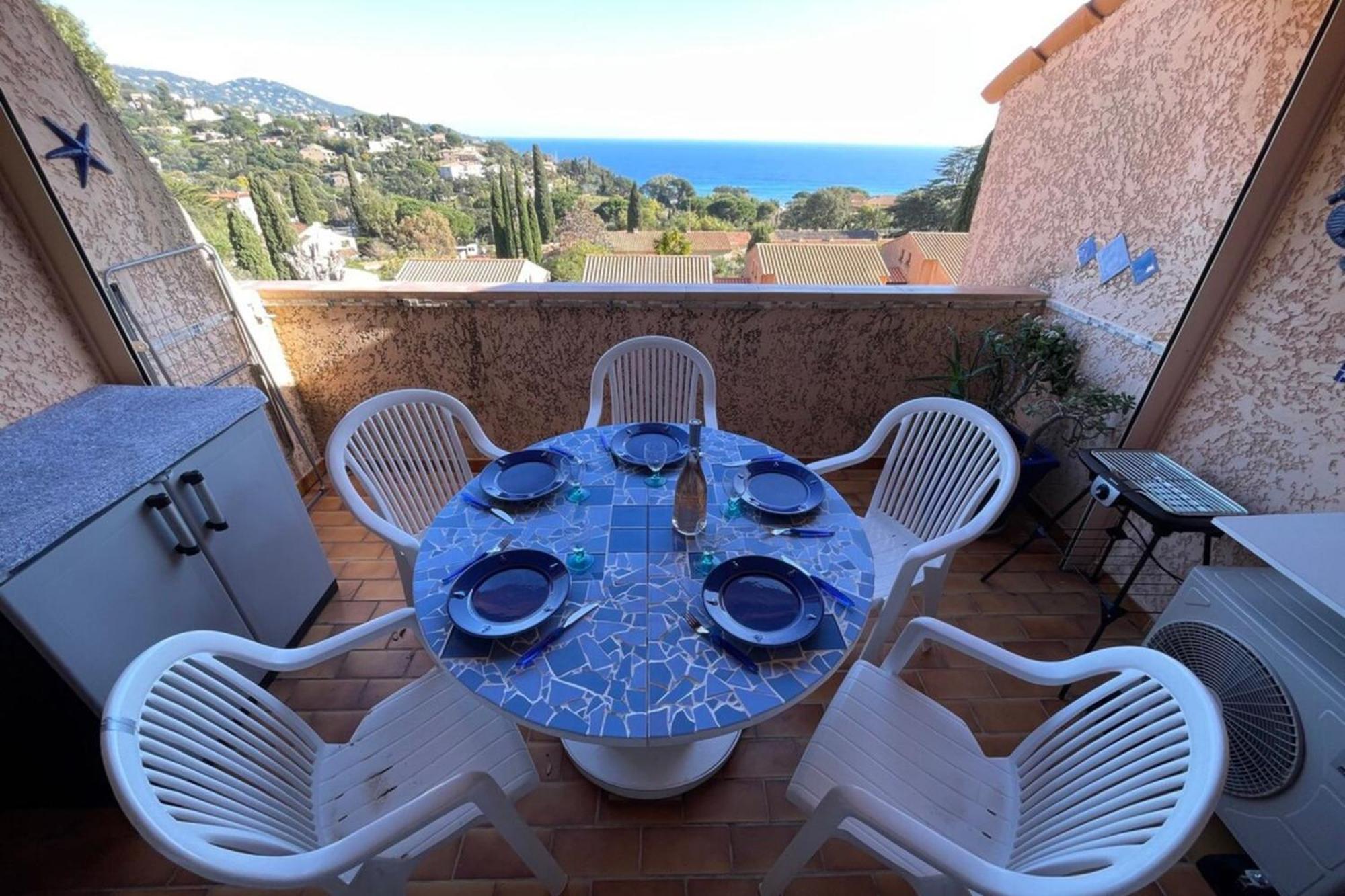 Duplex In Pramousquier - Sea View Apartman Le Lavandou Kültér fotó